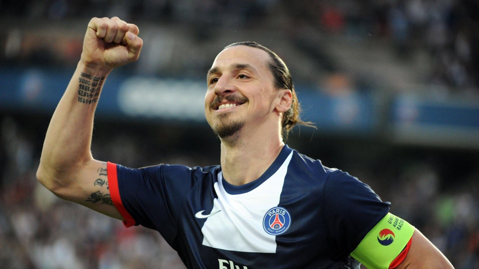 医院“复健患者小步跑” 在医生陪同下安全完成首跑